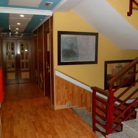 Auto Check In Nieves Hotel Jaca