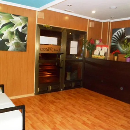Auto Check In Nieves Hotel *