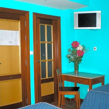 Auto Check In Nieves Hotel *