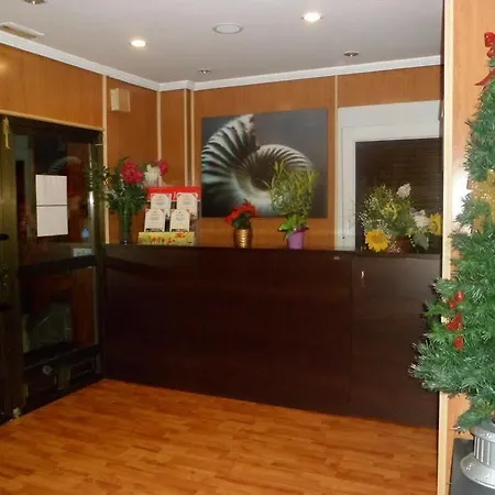 Auto Check In Nieves Hotel Jaca