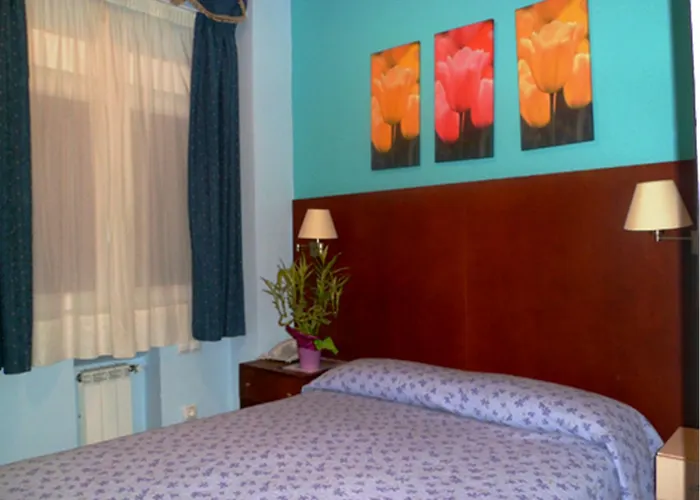 Auto Check In Nieves Hotel Jaca