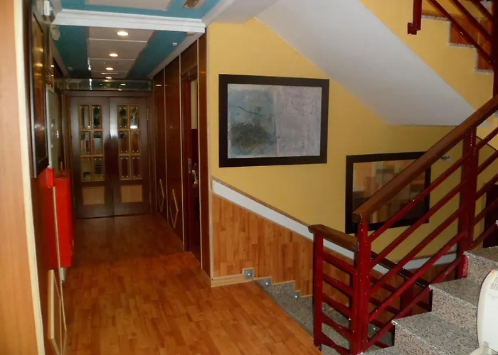 Auto Check In Nieves Hotel Jaca