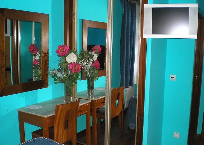 Auto Check In Nieves 酒店 哈卡